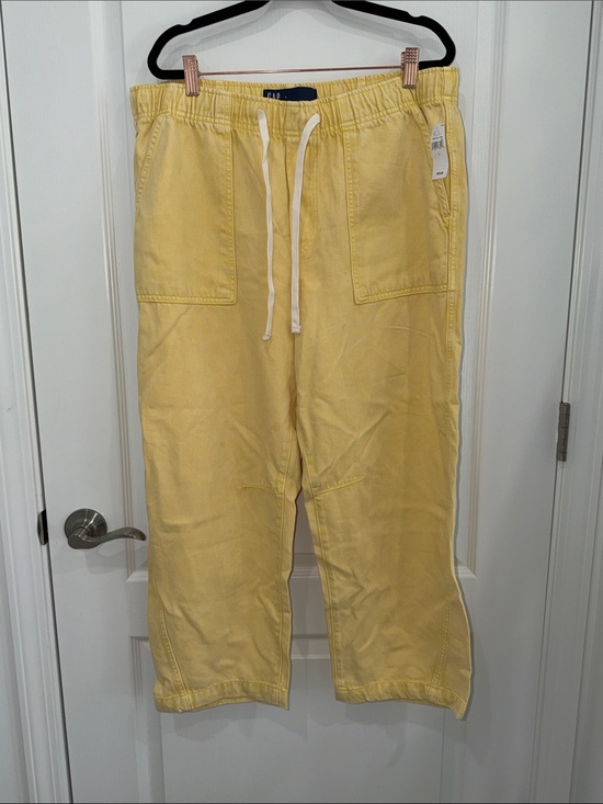 GAP Pants - Gap Yellow pull on barrel Drawstring Casual Pants size large NWT
